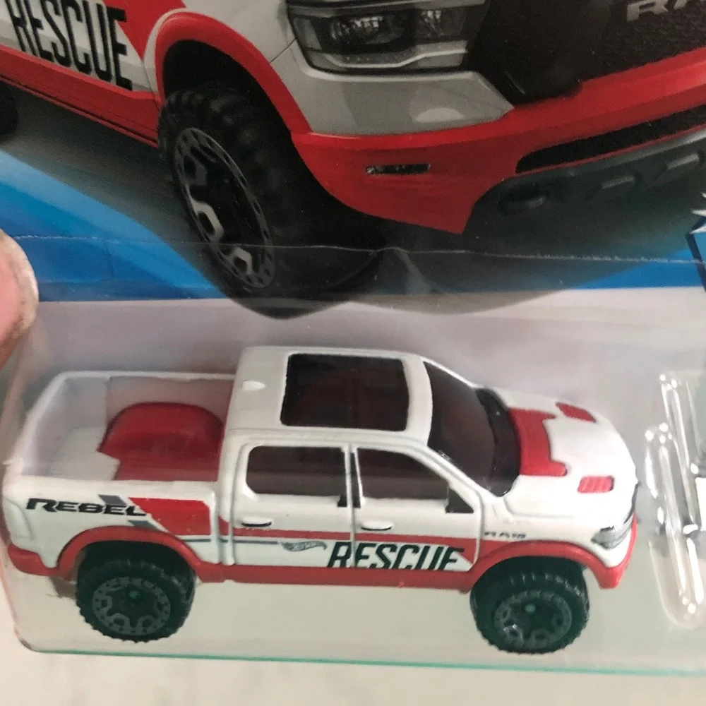 Mattel Hot Wheels RAM 1500 Rebel Rescue Truck - Red and White